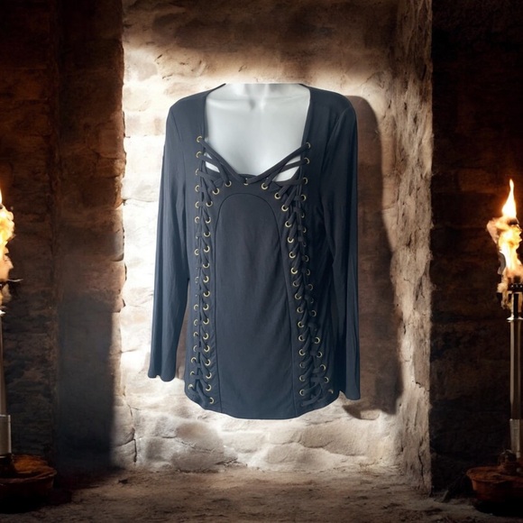 Venus women’s lace up top - Picture 4 of 7